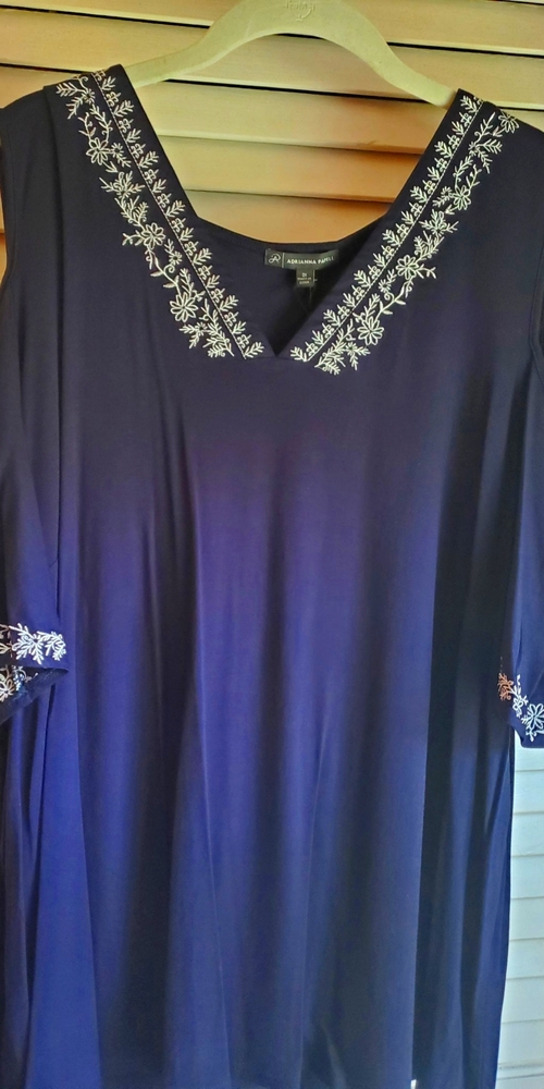 NWT Navy Cold Shoulder Top
